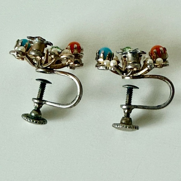 Vintage 1960s Floral Wreath Brooch & Earrings Set-Multi-Color Enamel/Faux Pearl - Picture 14 of 16